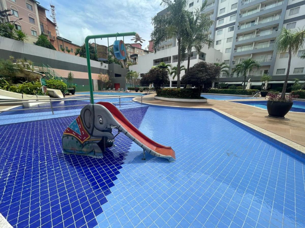 Flat 501 - Condominio Veredas Do Rio Quente - Diferenciado Com Ar Na Sala E No Quarto Kültér fotó